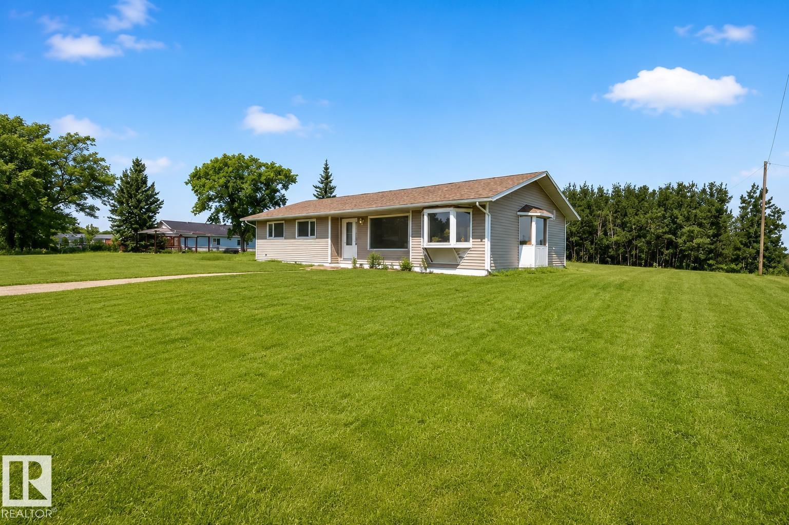 Property photograph 3 for MLS E4499368