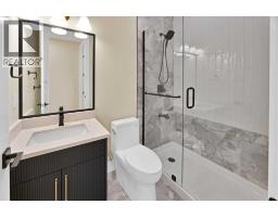 3pc Bathroom - 506 Waterford Rise, Chestermere, AB T1X3B5 Photo 15