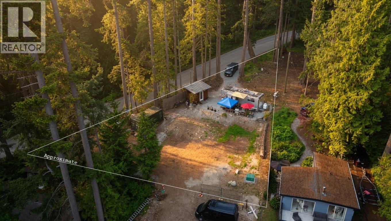 1503 GOWER POINT ROAD, Gibsons — photo 2