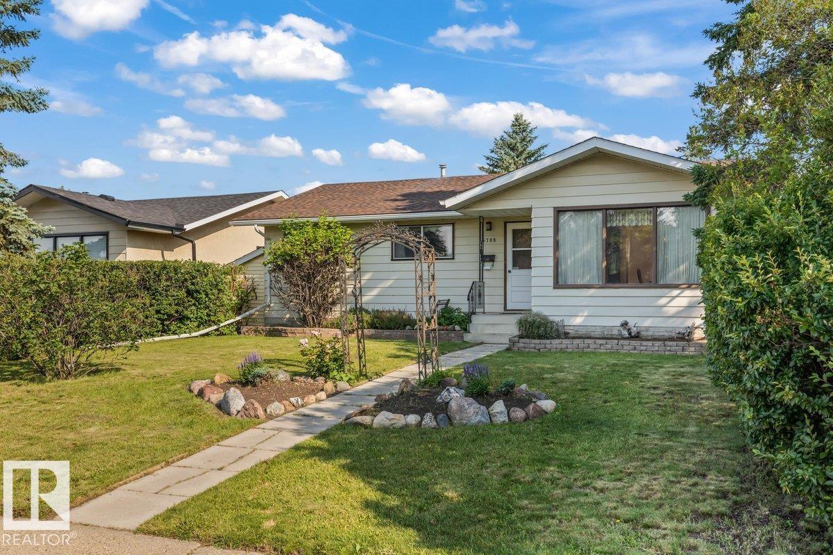 6708 31 AV NW - 1