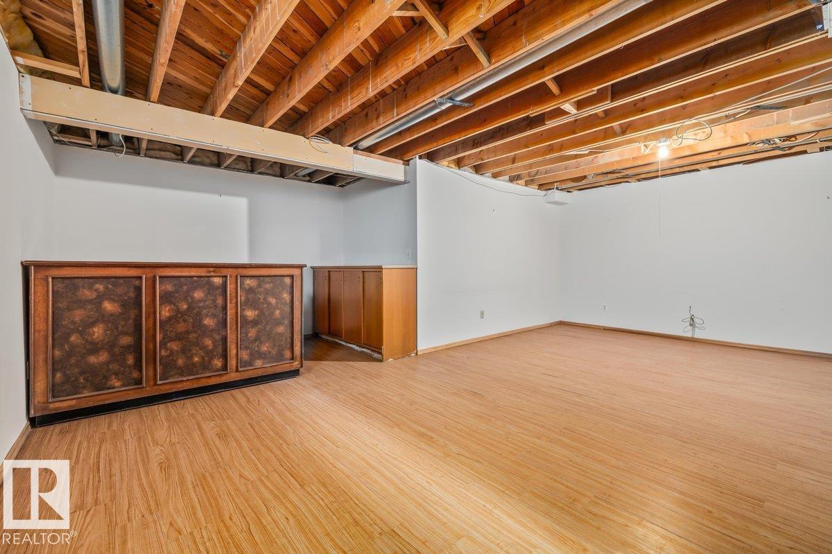 6708 31 AV NW - Image 27