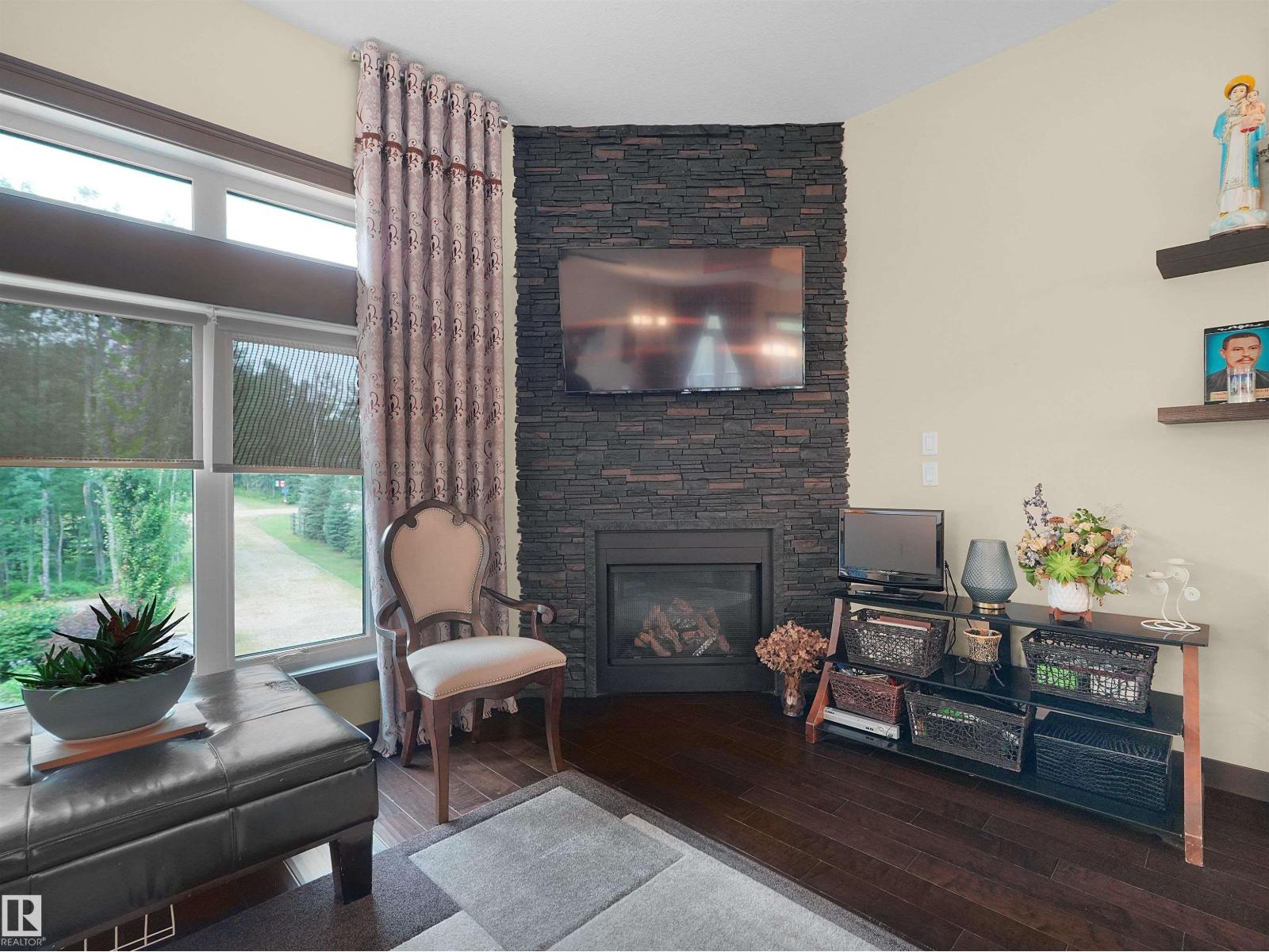 #128 462054 RGE ROAD 11 - 9