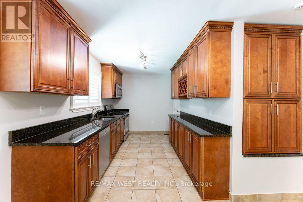 67 MAY AVENUE - 13