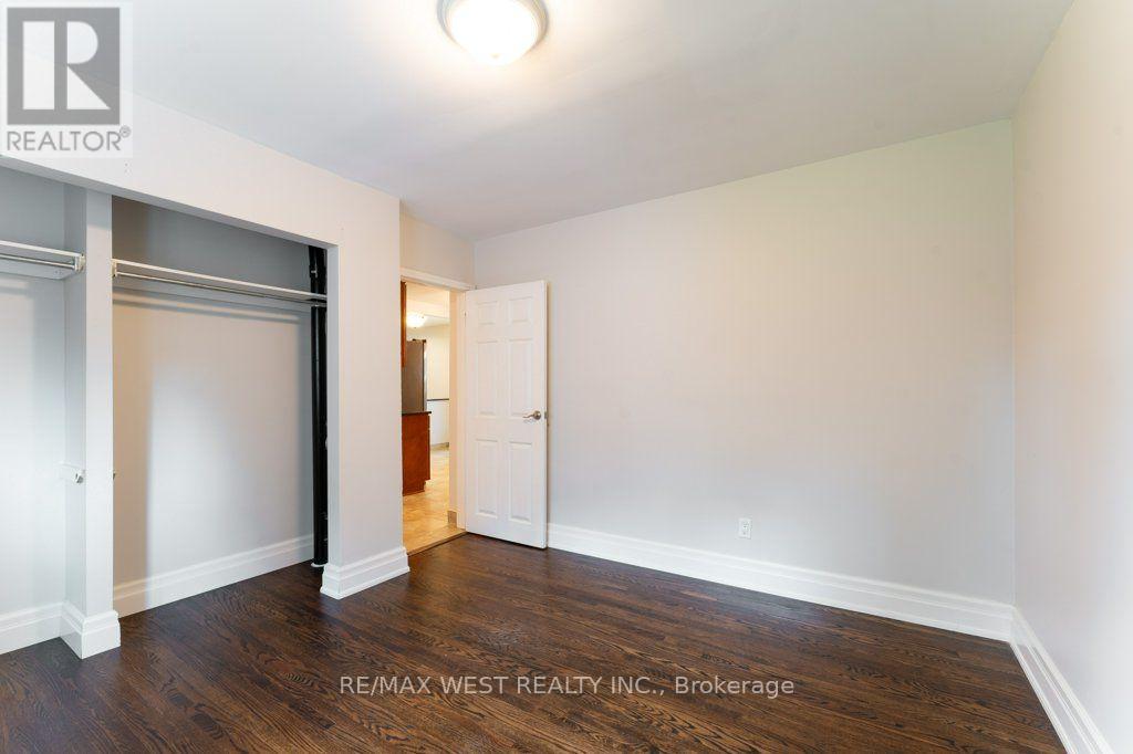 67 MAY AVENUE - 16