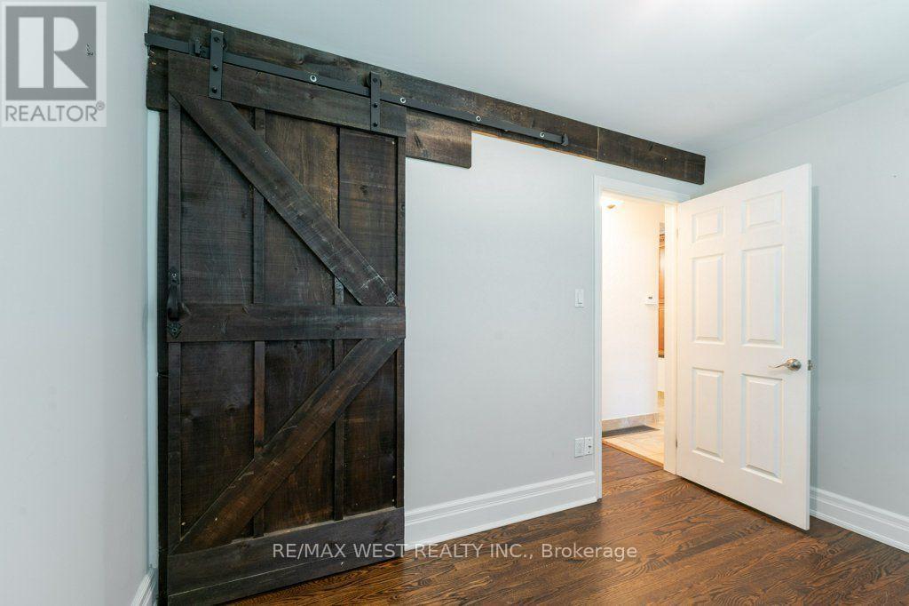 67 MAY AVENUE - 20