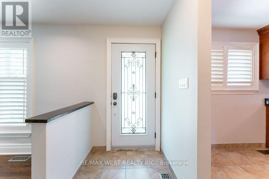 67 MAY AVENUE - 4