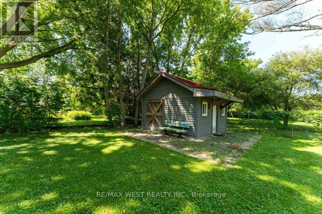 67 MAY AVENUE - 45