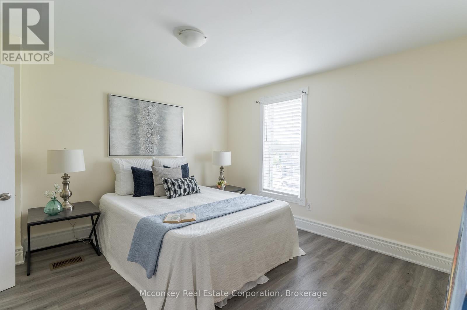 730 PARK STREET S - 17