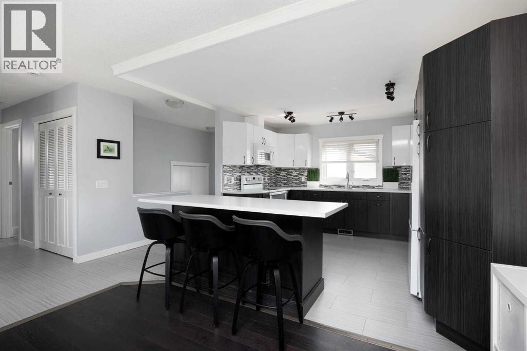 157 Bird Crescent - 2