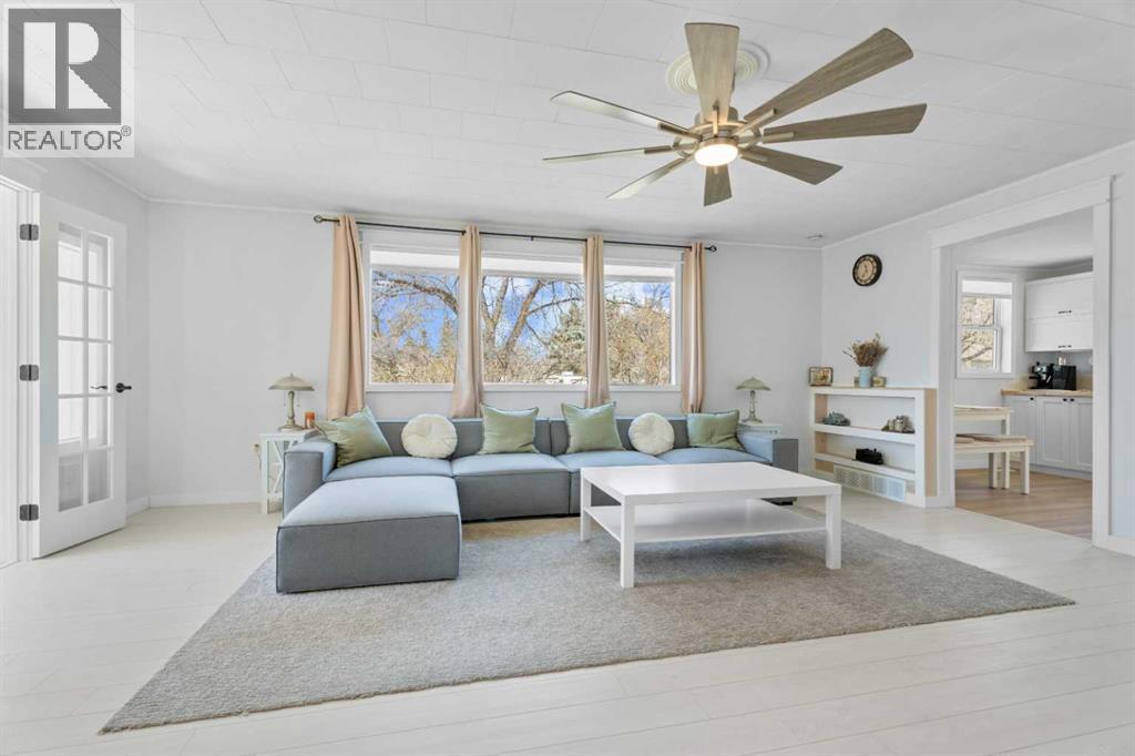606 4 Street - Image 11