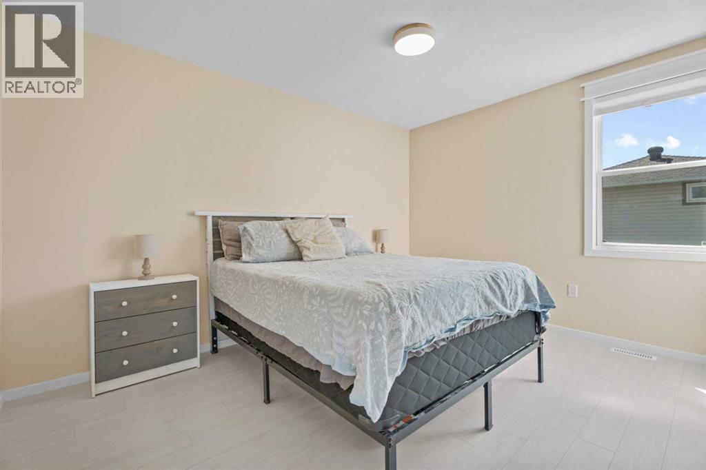 606 4 Street - Image 14