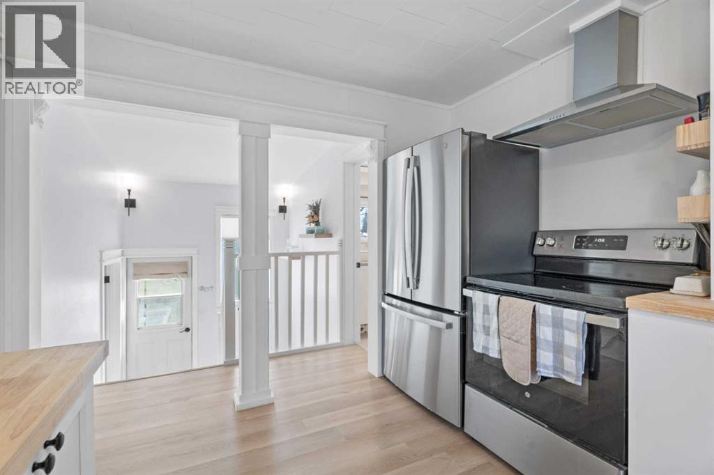 606 4 Street - Image 18