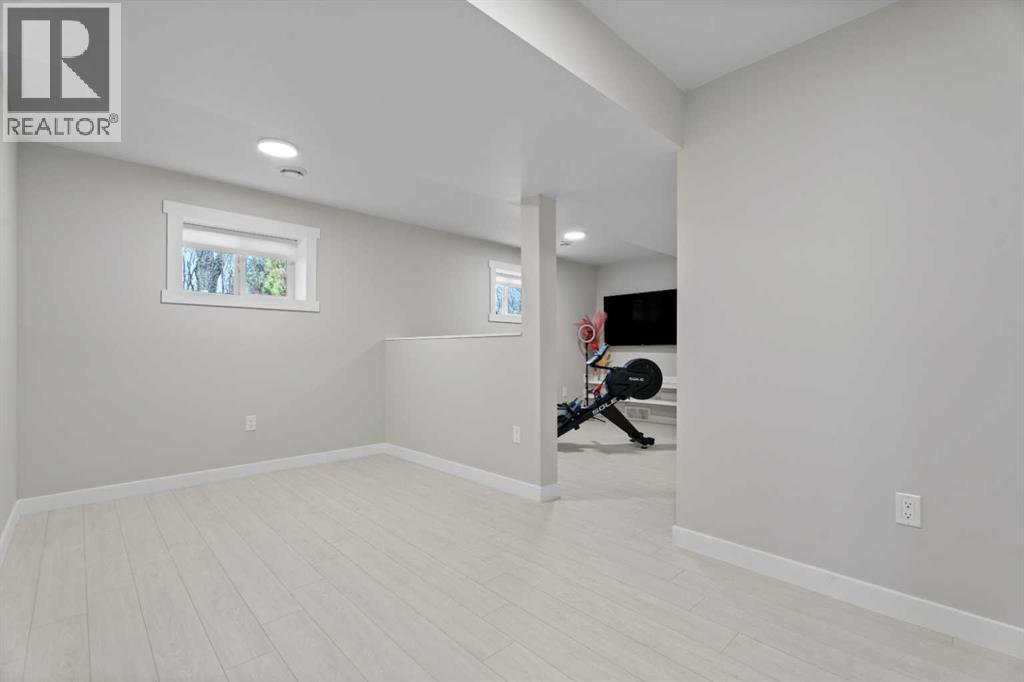 606 4 Street - Image 33