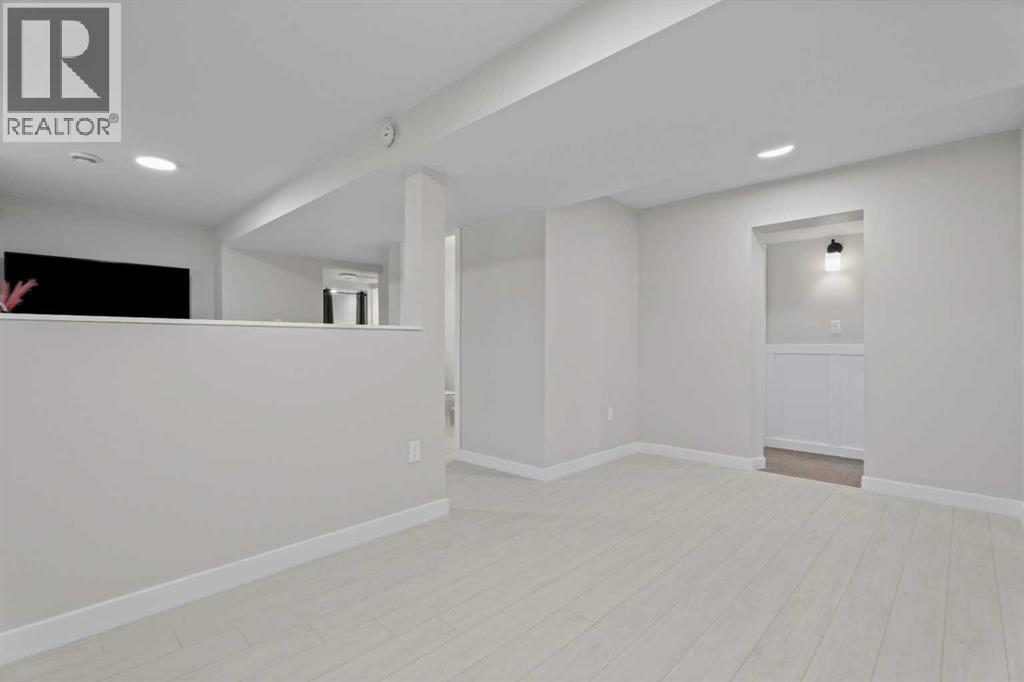 606 4 Street - Image 34
