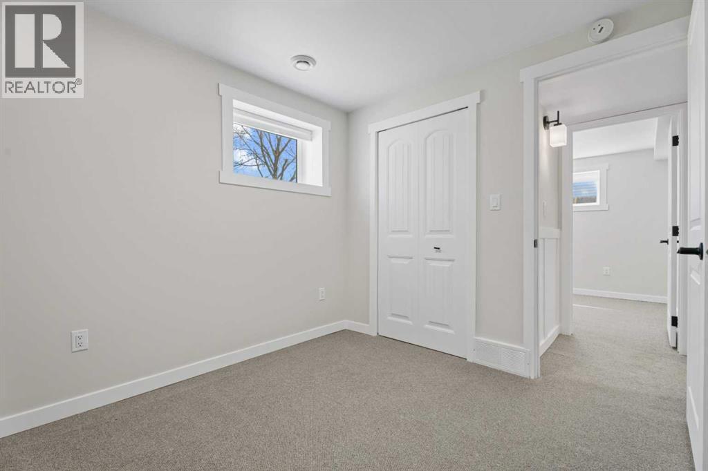 606 4 Street - Image 35