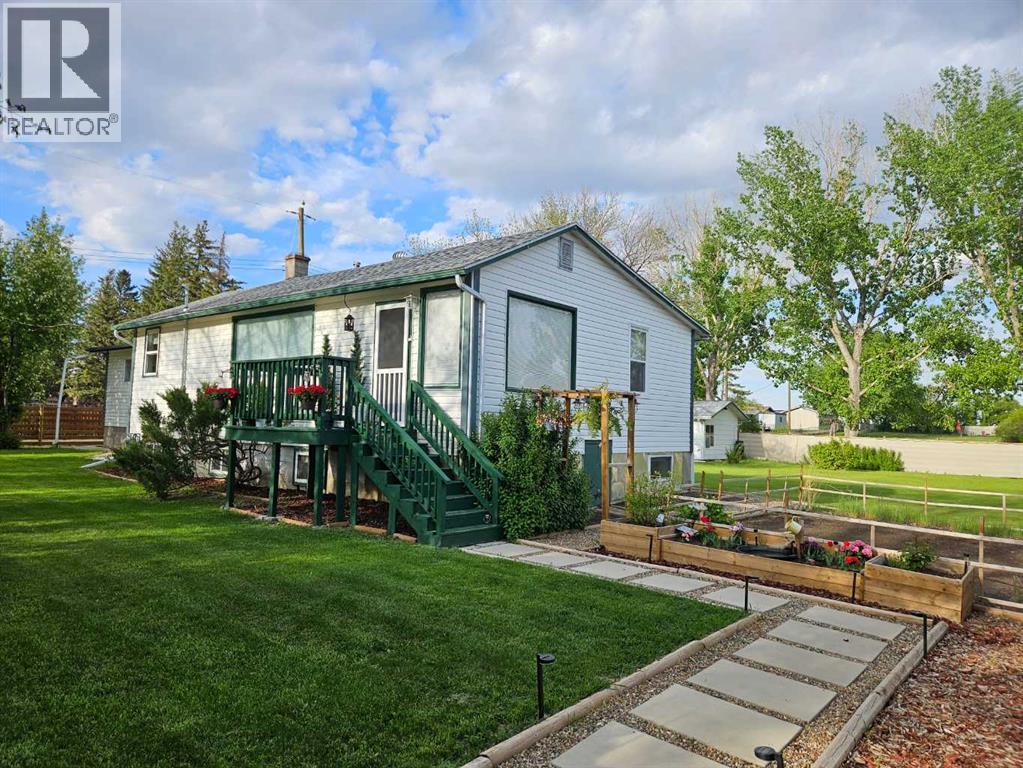 606 4 Street - Image 4