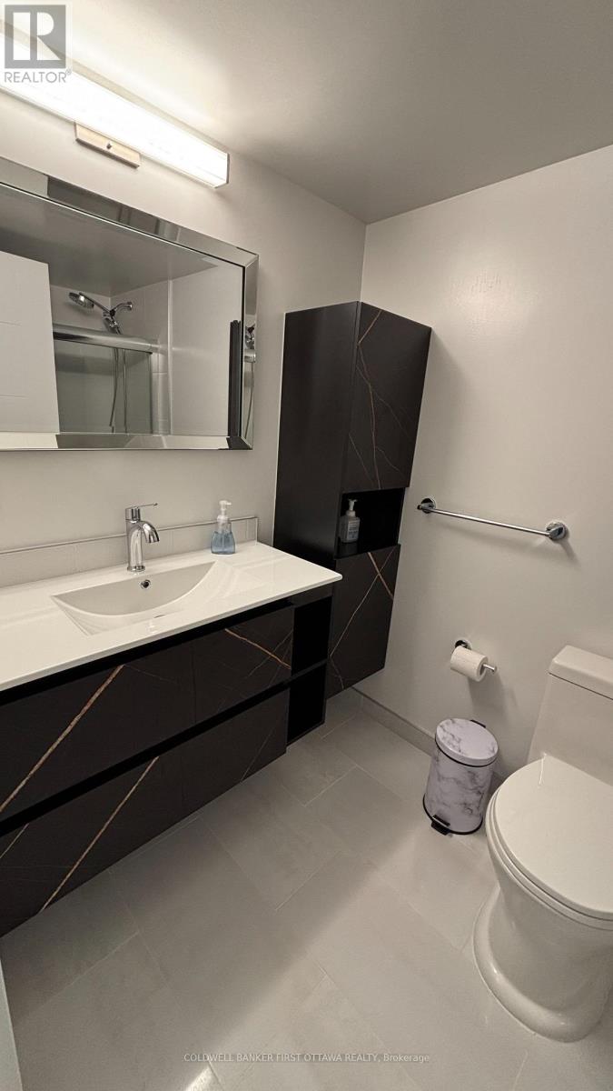 2 Bed, 2 Bath House for Rent in Ottawa – 1A – 142 WAVERLEY STREET, Ottawa – MLS# X13607128 - Image 17