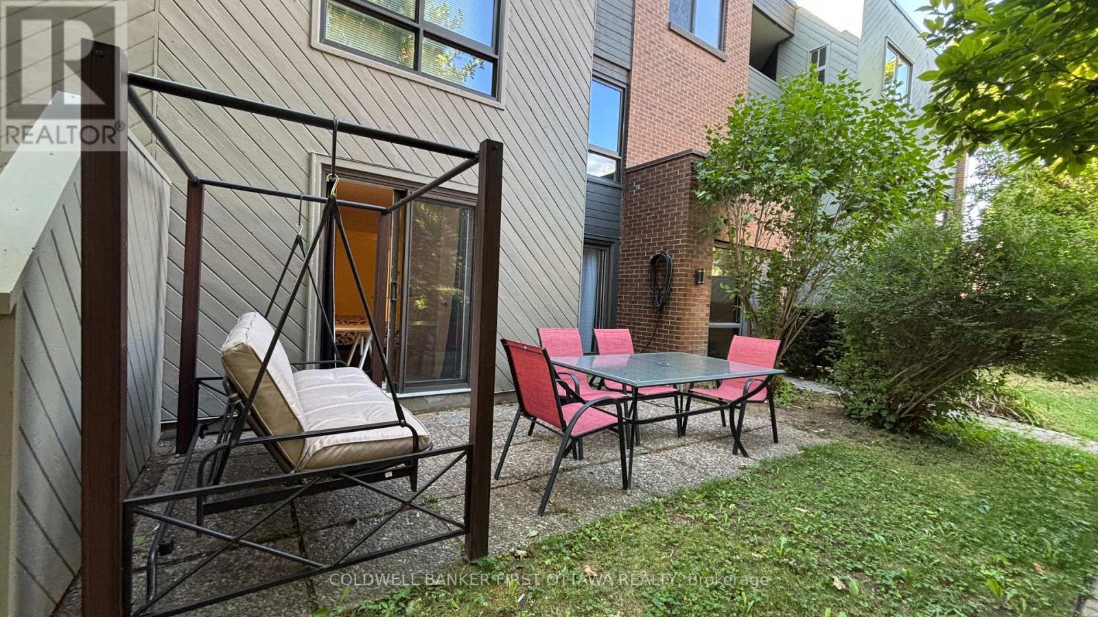 2 Bed, 2 Bath House for Rent in Ottawa – 1A – 142 WAVERLEY STREET, Ottawa – MLS# X13607128 - Image 18