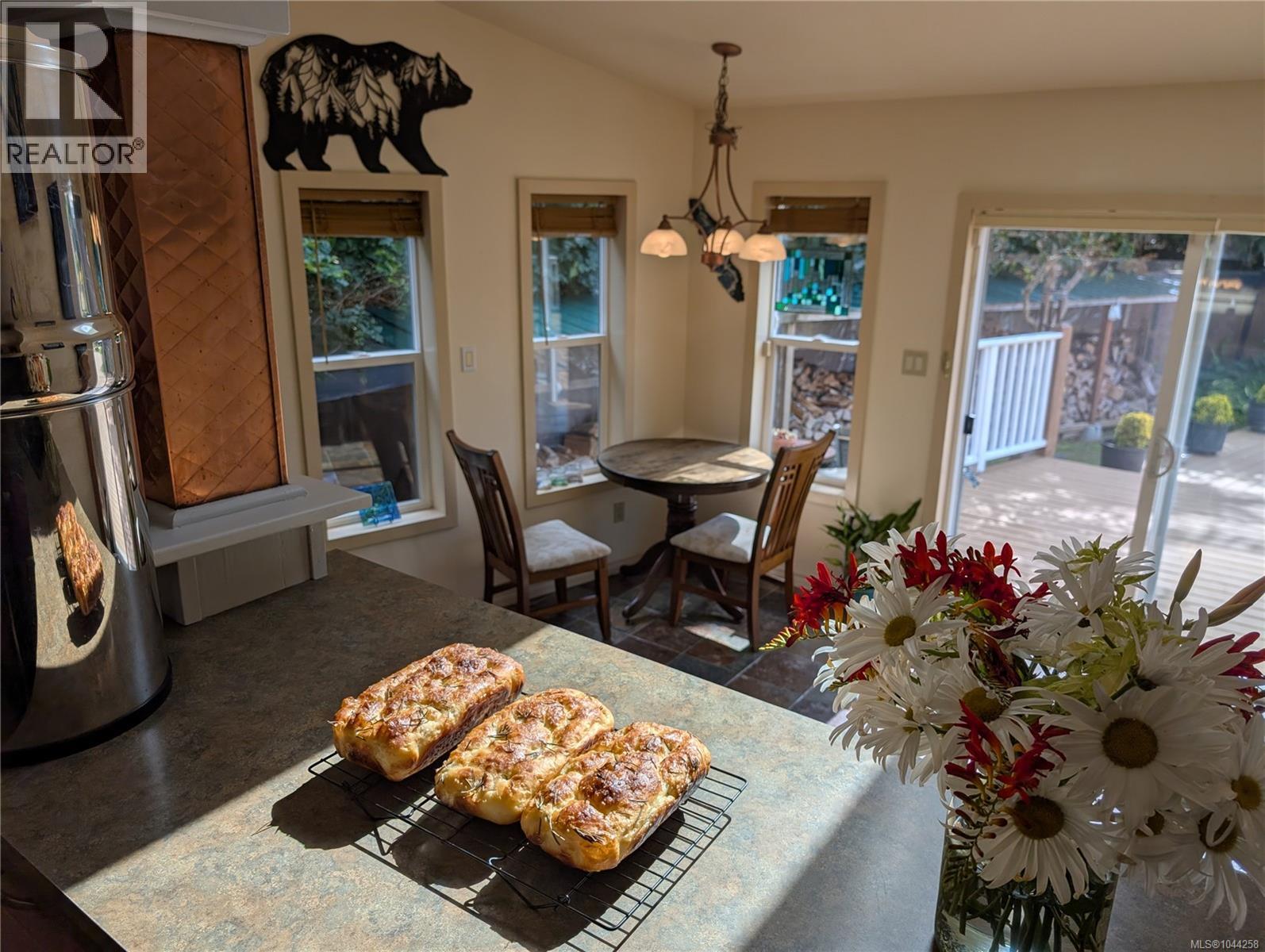 1638 Whiffin Spit Rd - 22