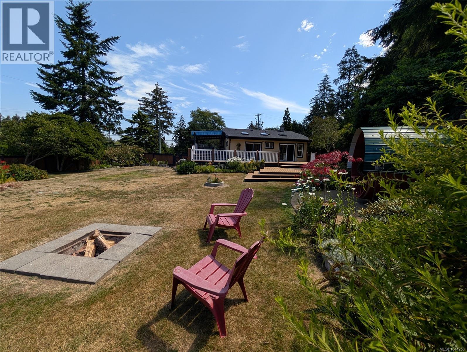 1638 Whiffin Spit Rd - 30
