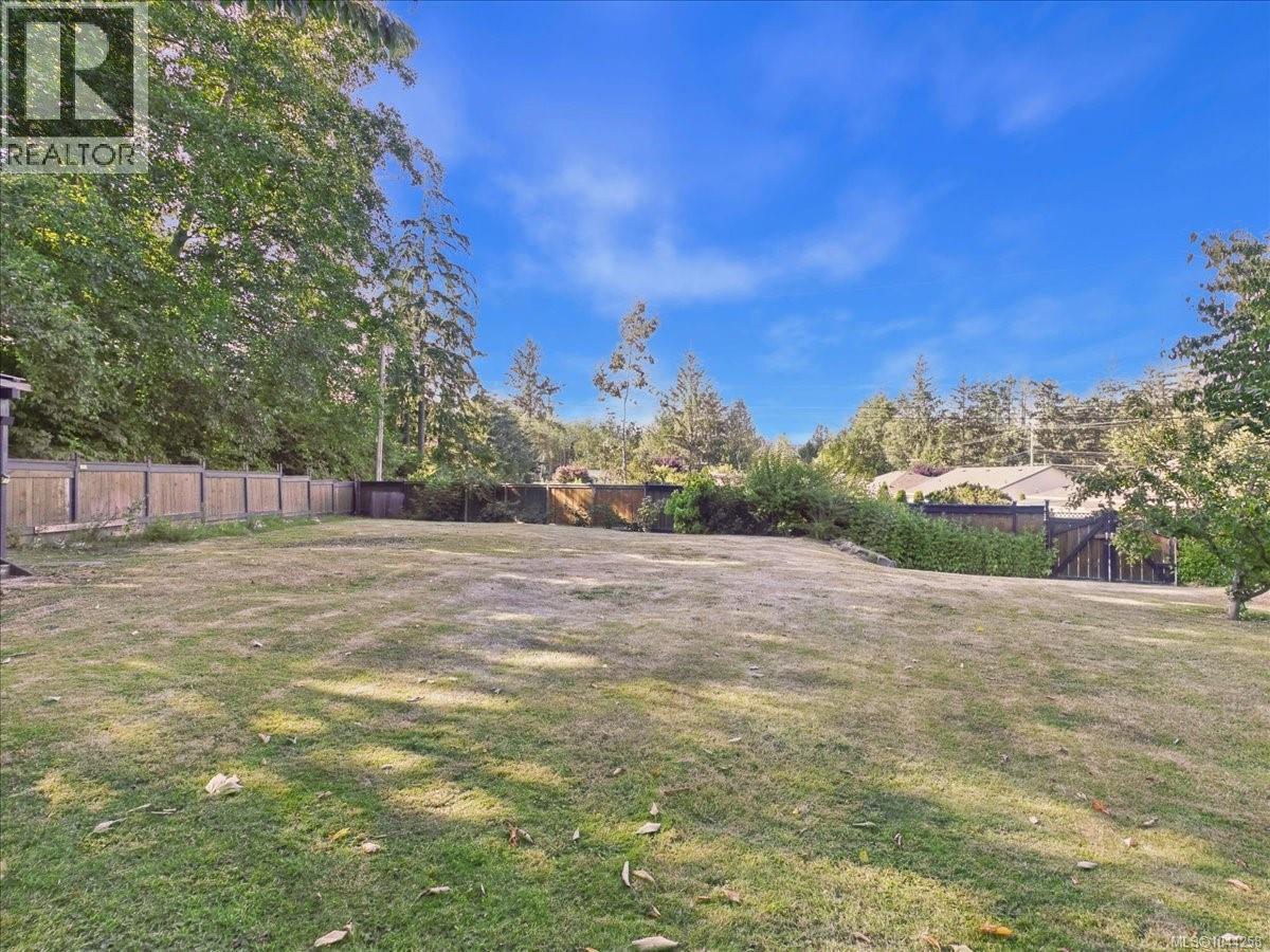 1638 Whiffin Spit Rd - 56