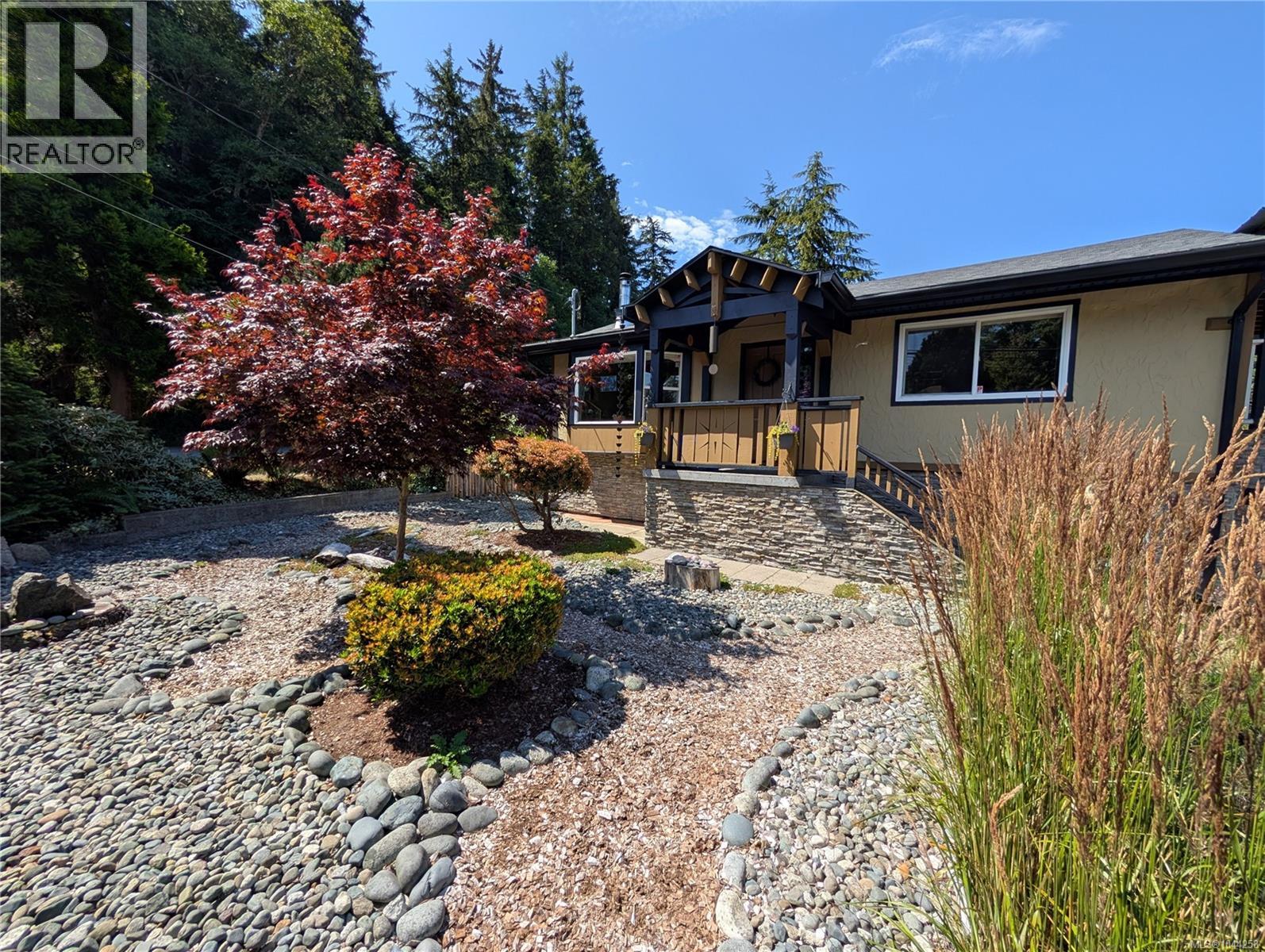 1638 Whiffin Spit Rd - 73