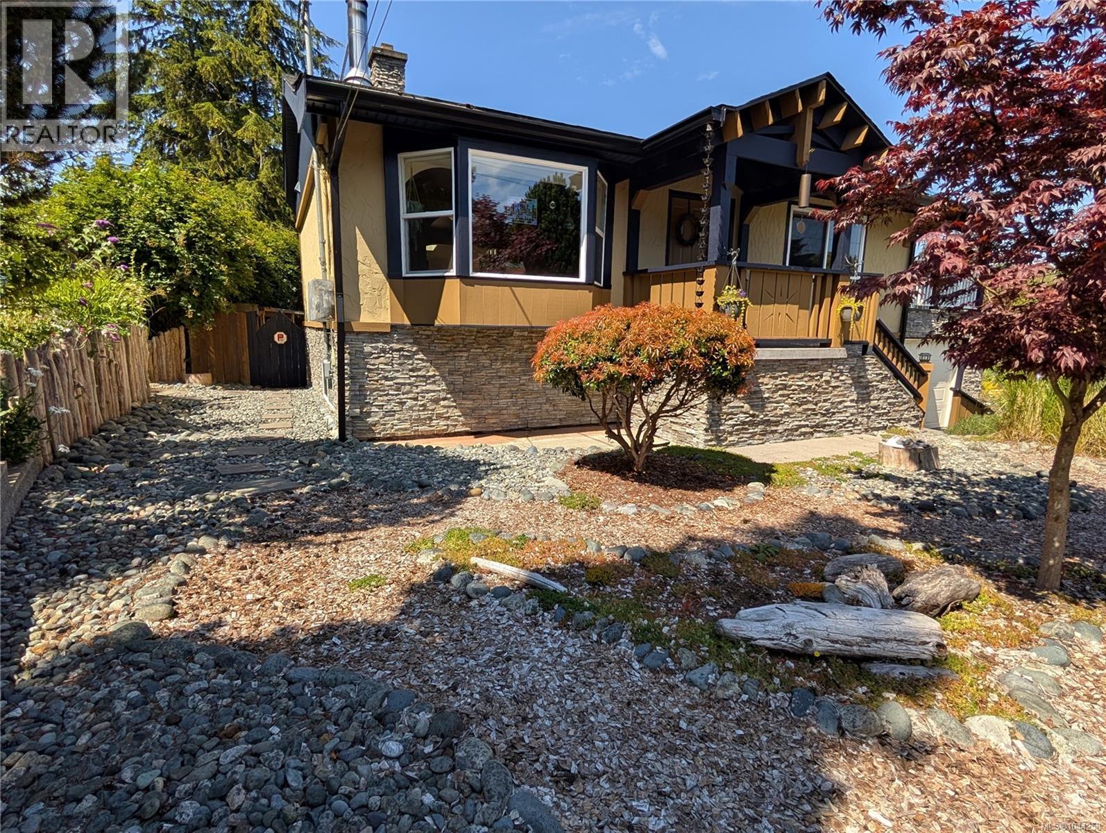 1638 Whiffin Spit Rd - 82