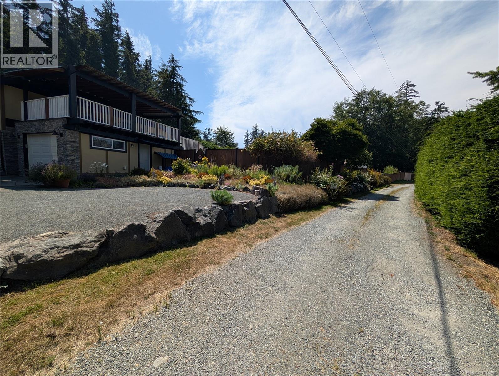 1638 Whiffin Spit Rd - 88
