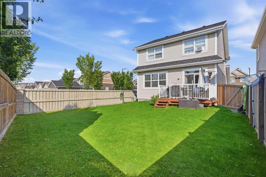 3204 Abbott Crescent SW - 32
