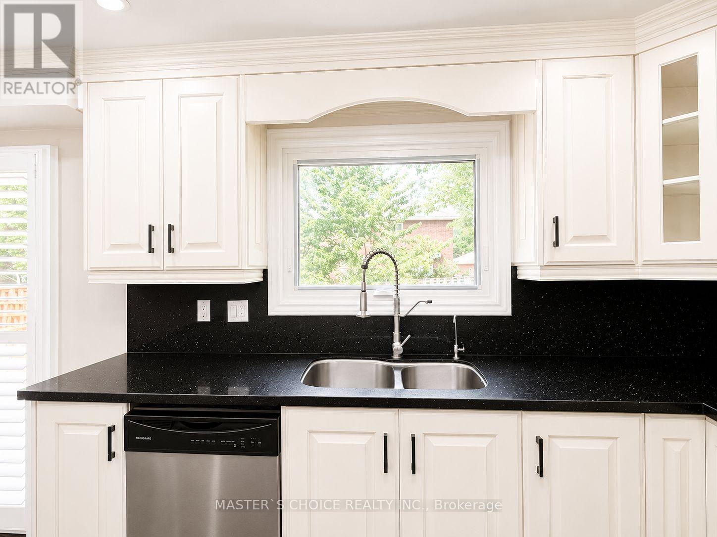 212 FINCHAM AVENUE - 12