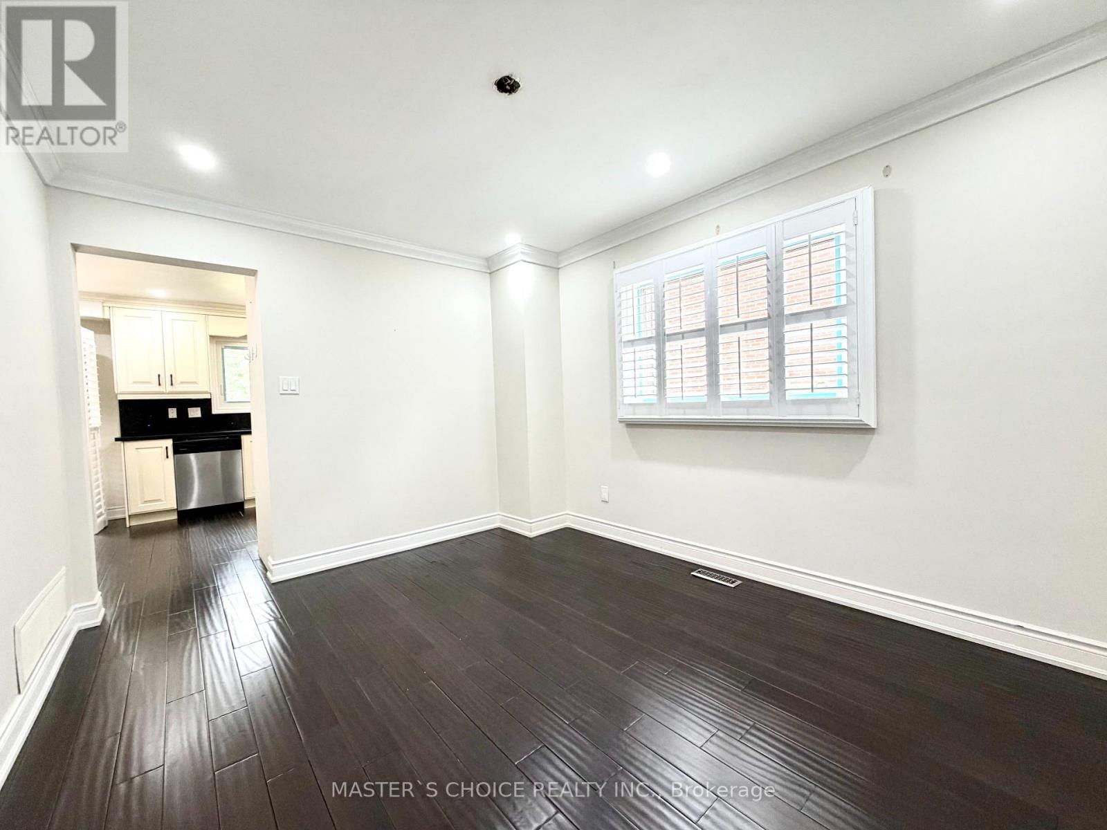 212 FINCHAM AVENUE - 13