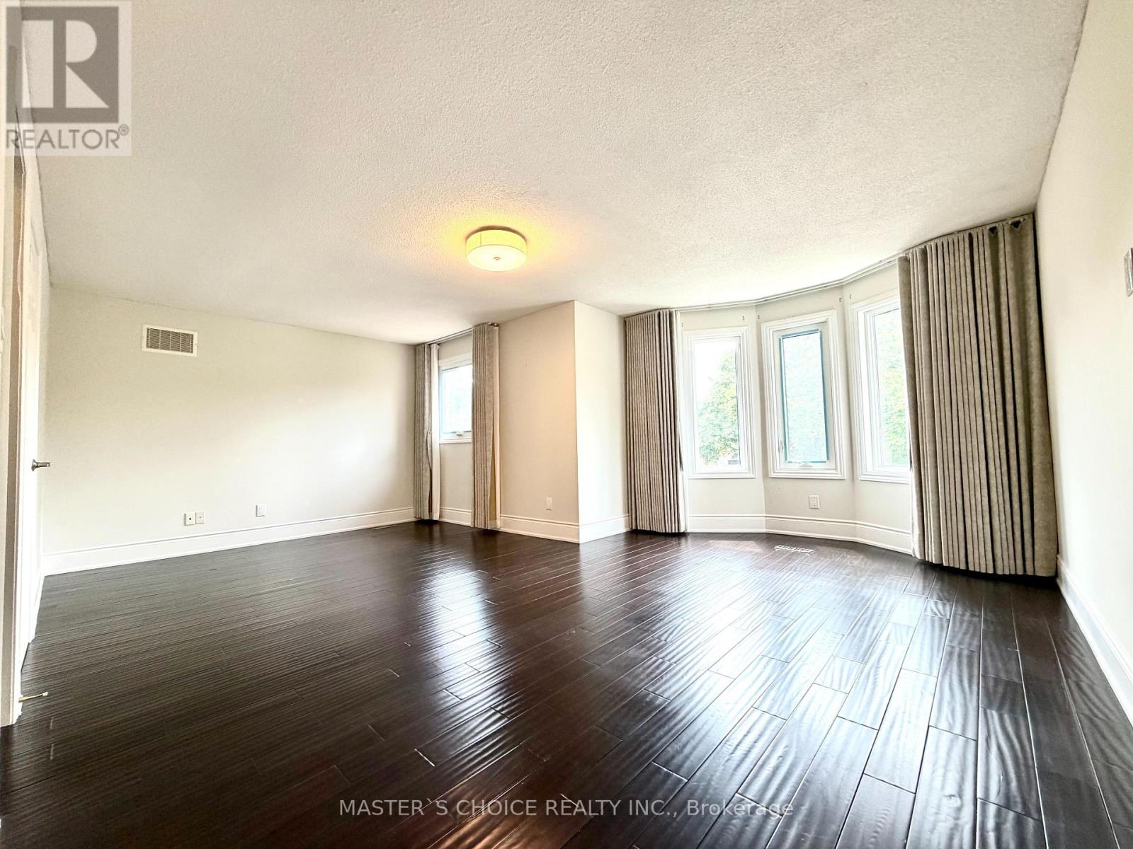 212 FINCHAM AVENUE - 17