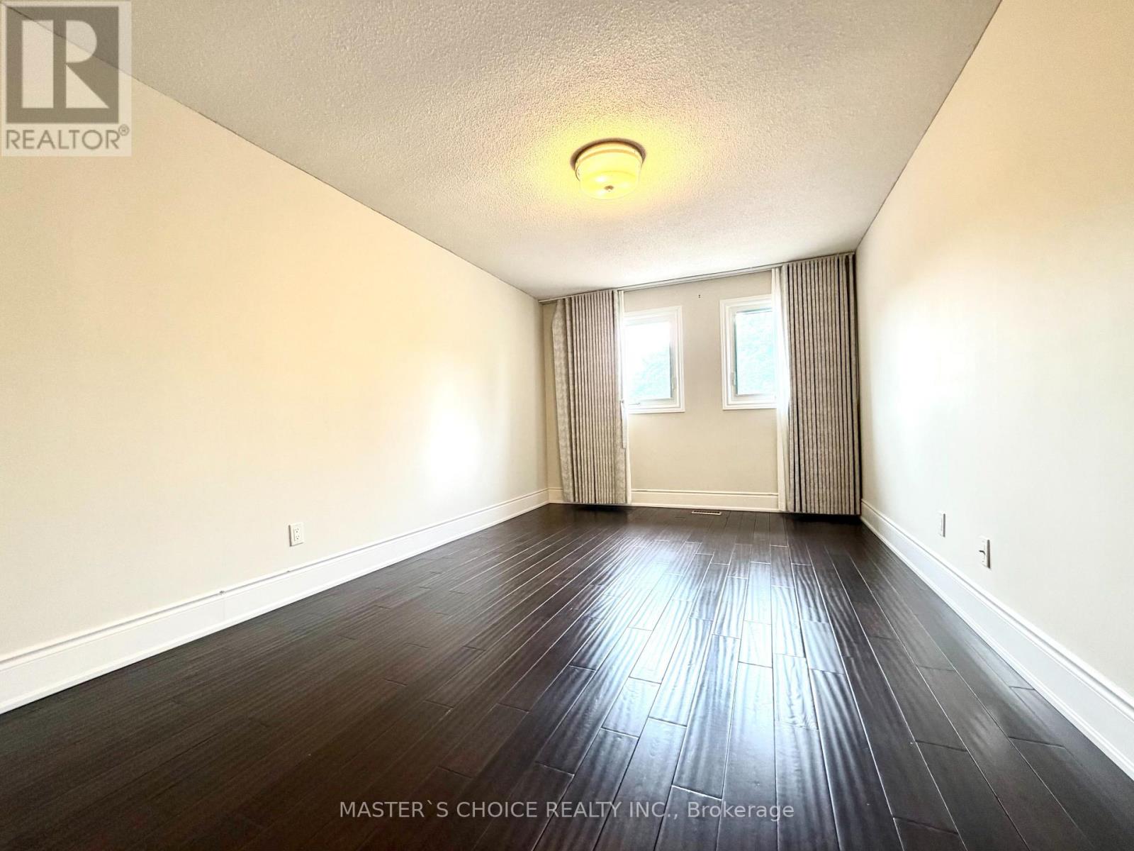 212 FINCHAM AVENUE - 21