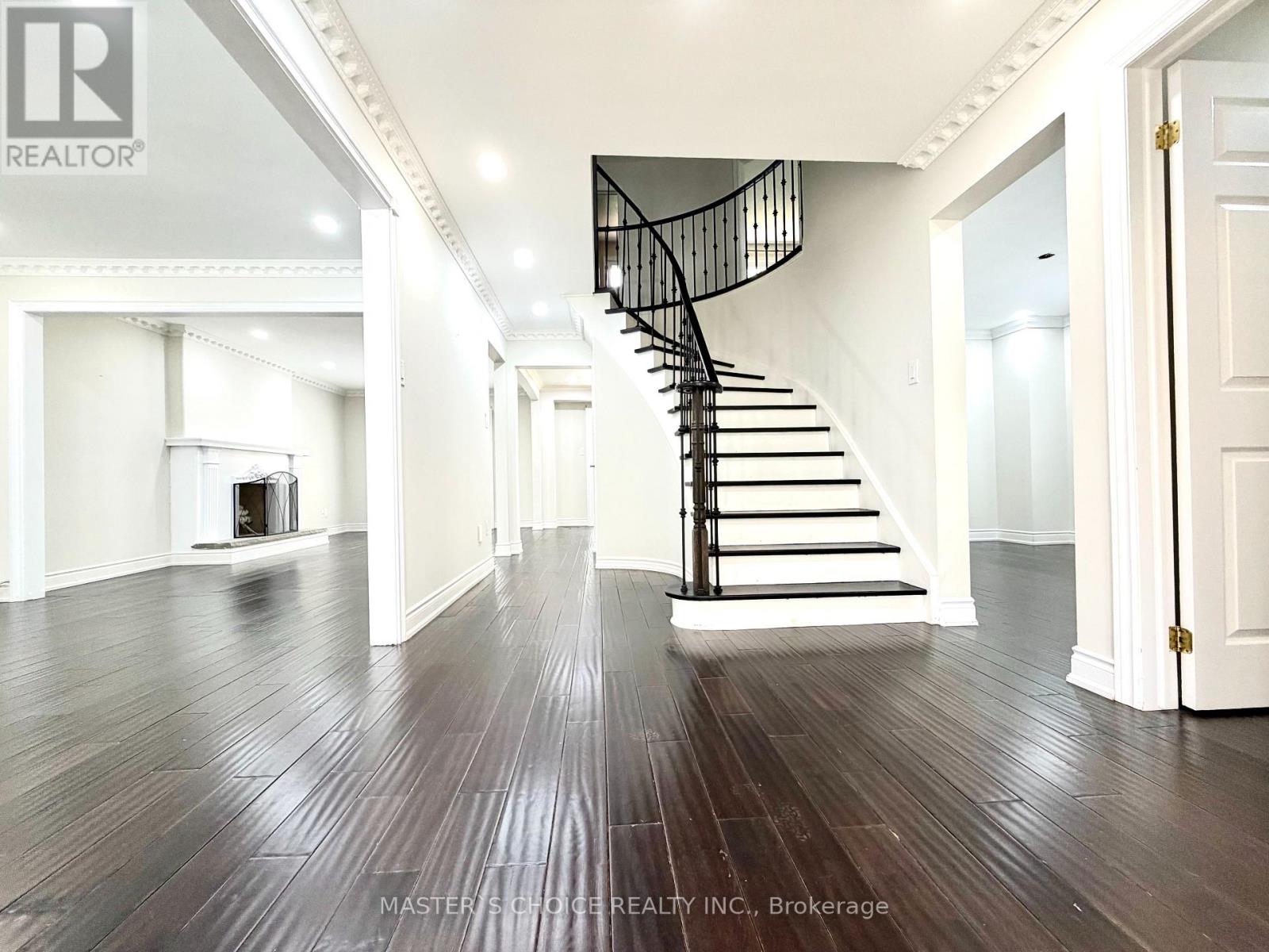 212 FINCHAM AVENUE - 3