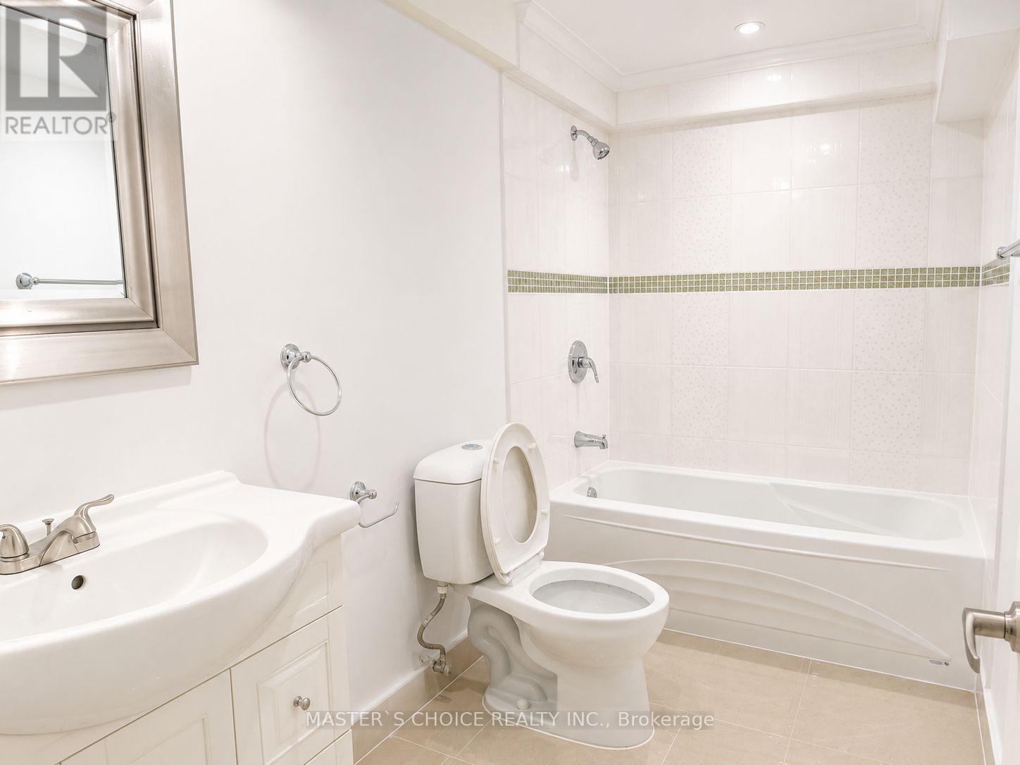 212 FINCHAM AVENUE - 35