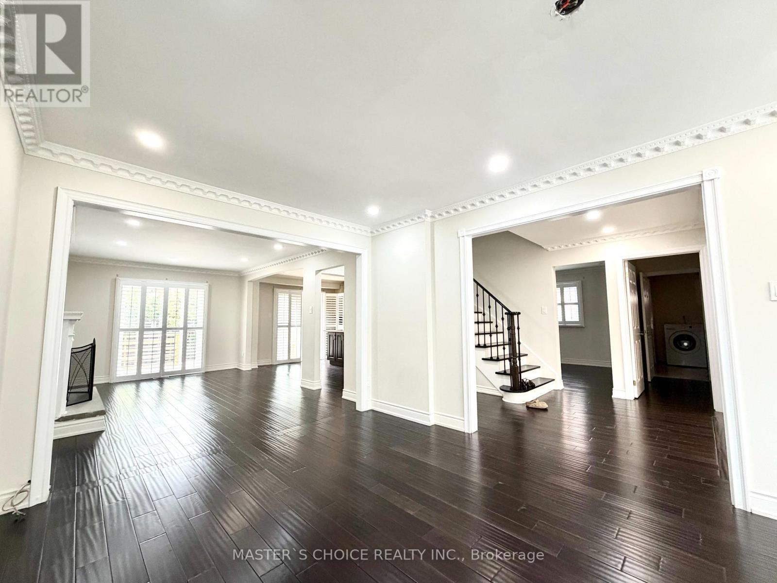 212 FINCHAM AVENUE - 6