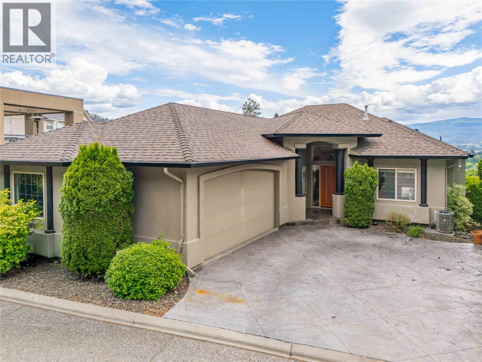 628 Spruceview Place S - 1