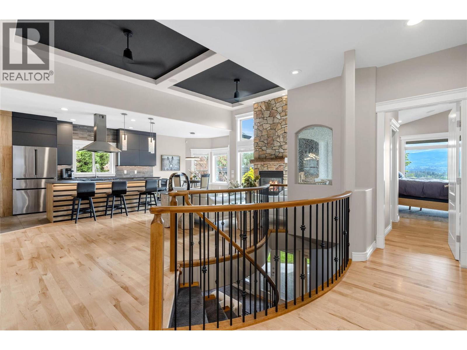 628 Spruceview Place S - 13