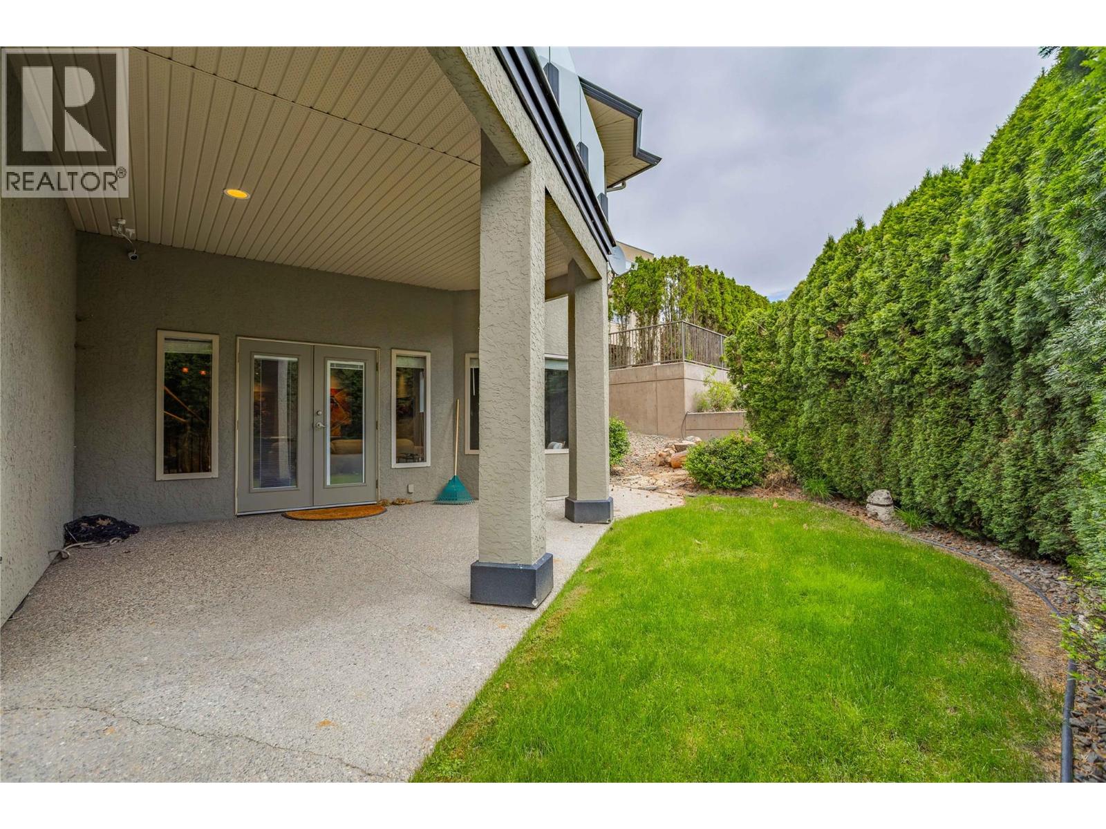 628 Spruceview Place S - 64