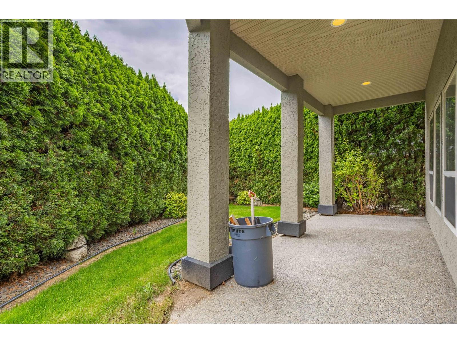 628 Spruceview Place S - 63