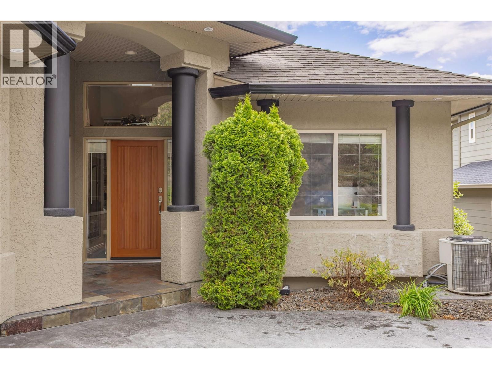628 Spruceview Place S - 11
