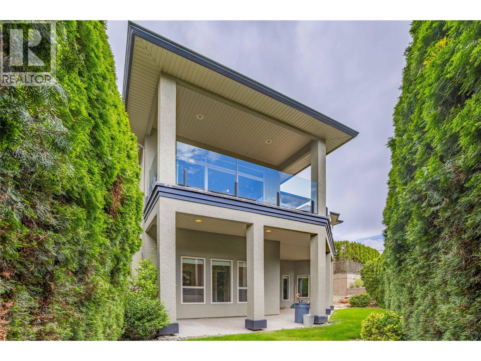 628 Spruceview Place S - 65