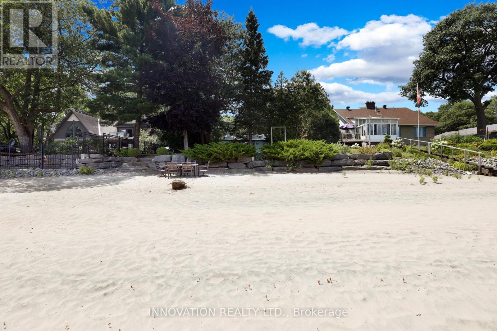 186 BAYVIEW DRIVE - 12