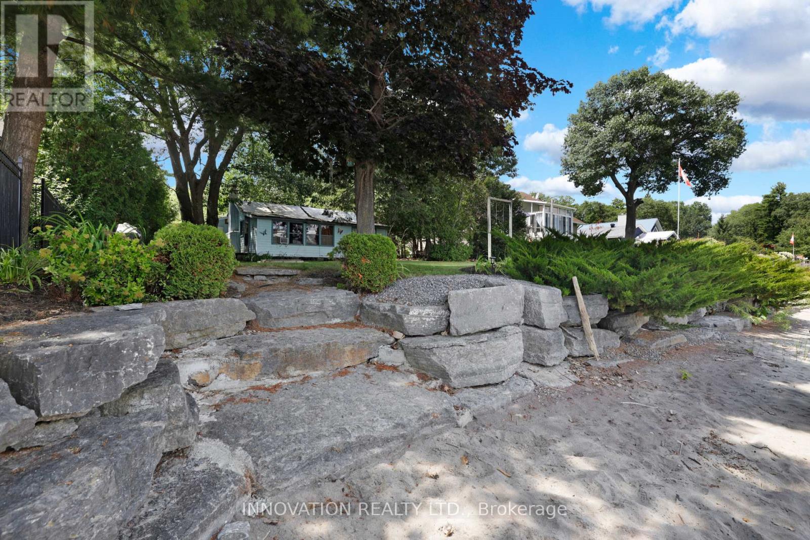 186 BAYVIEW DRIVE - 7