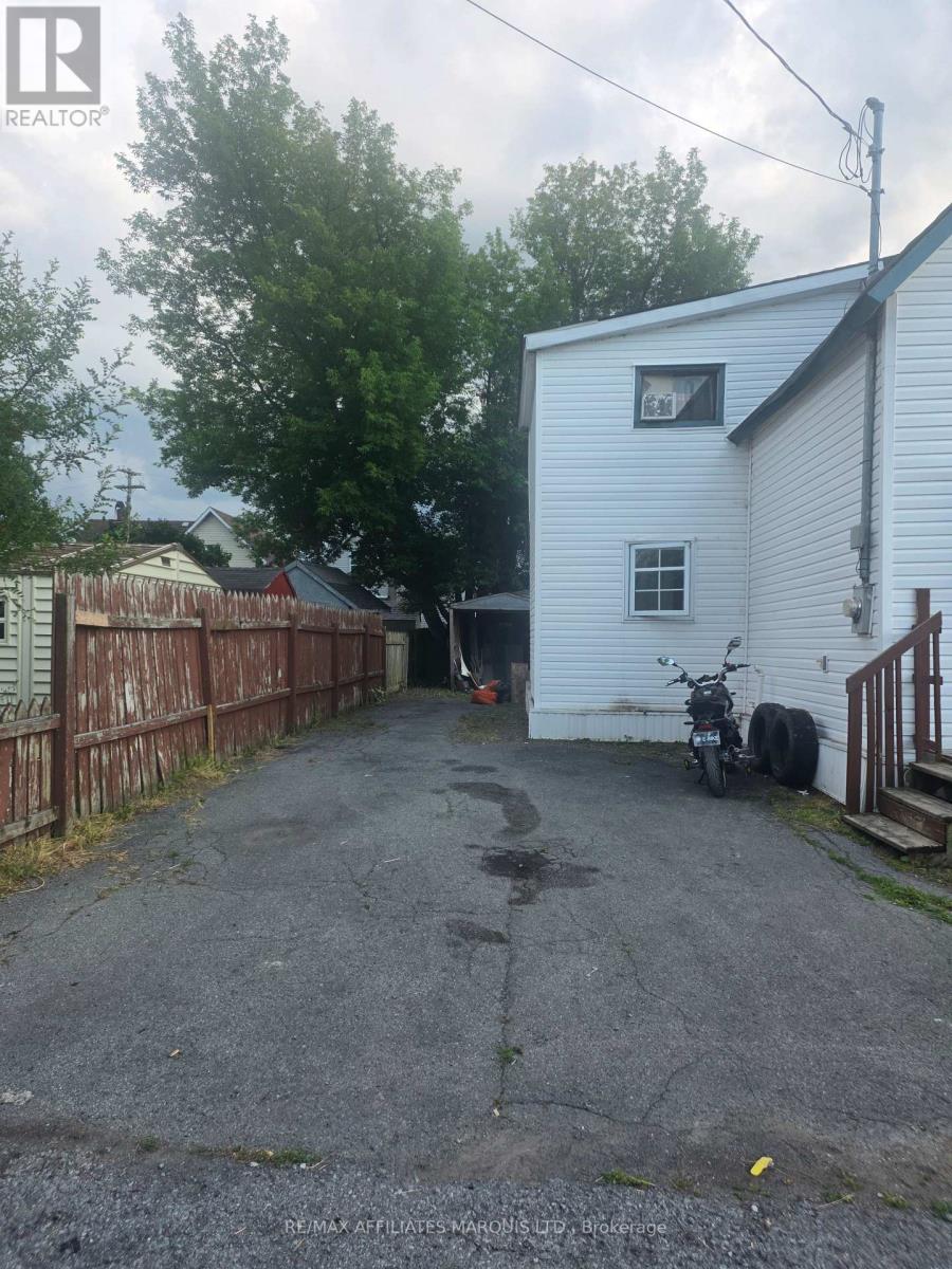 512 FIRST STREET W - 3