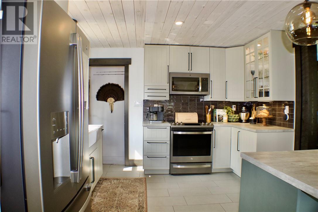 49 Worthington - Image 3