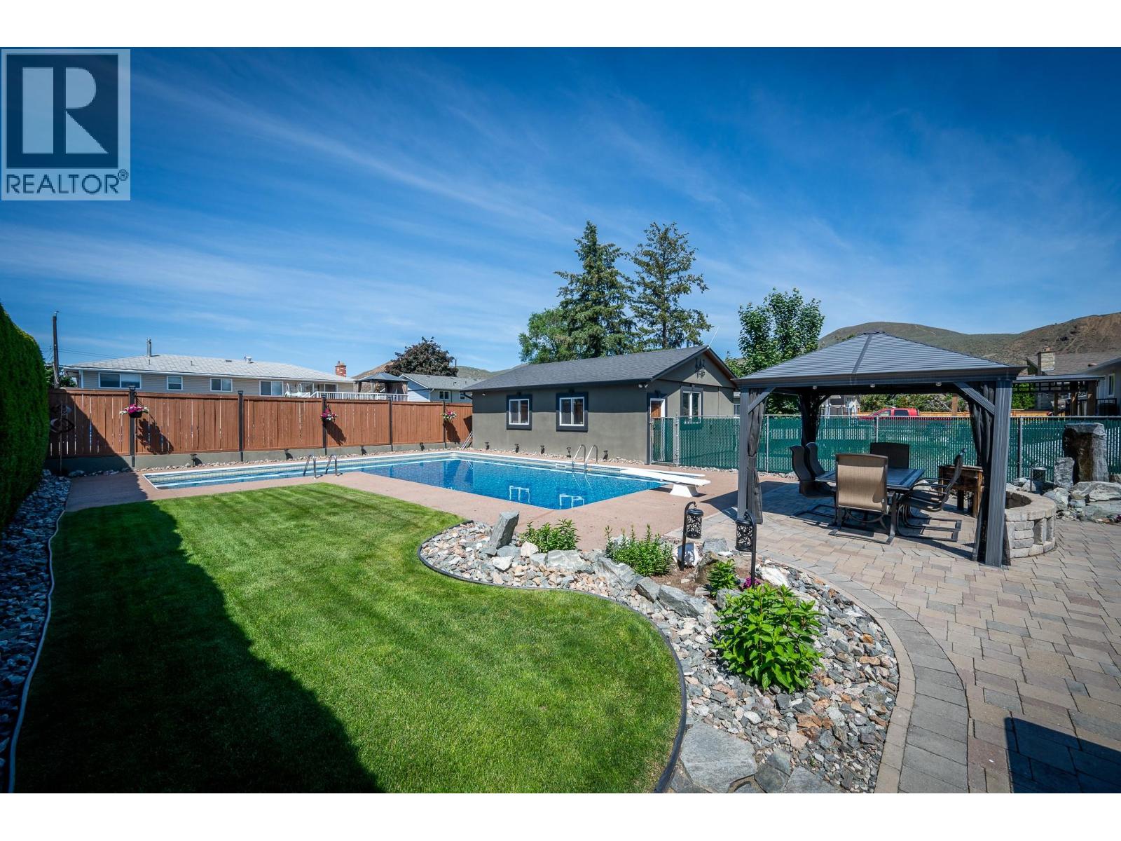976 Holt Street - 31