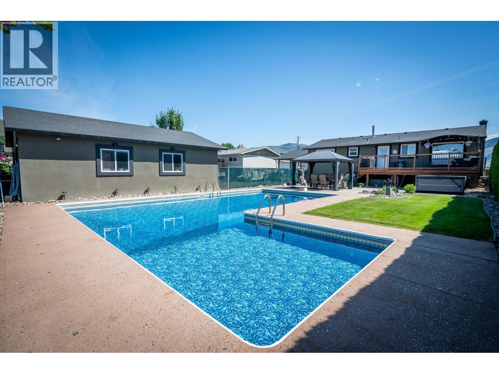 976 Holt Street - 29