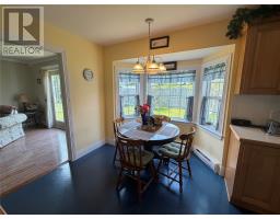 9 Brook Road thumbnail 11