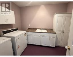 9 Brook Road thumbnail 18